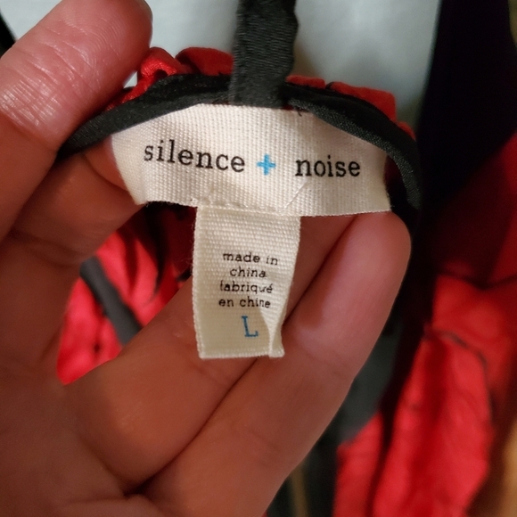 Silence + Noise zipper front tank Large - Picture 5 of 9